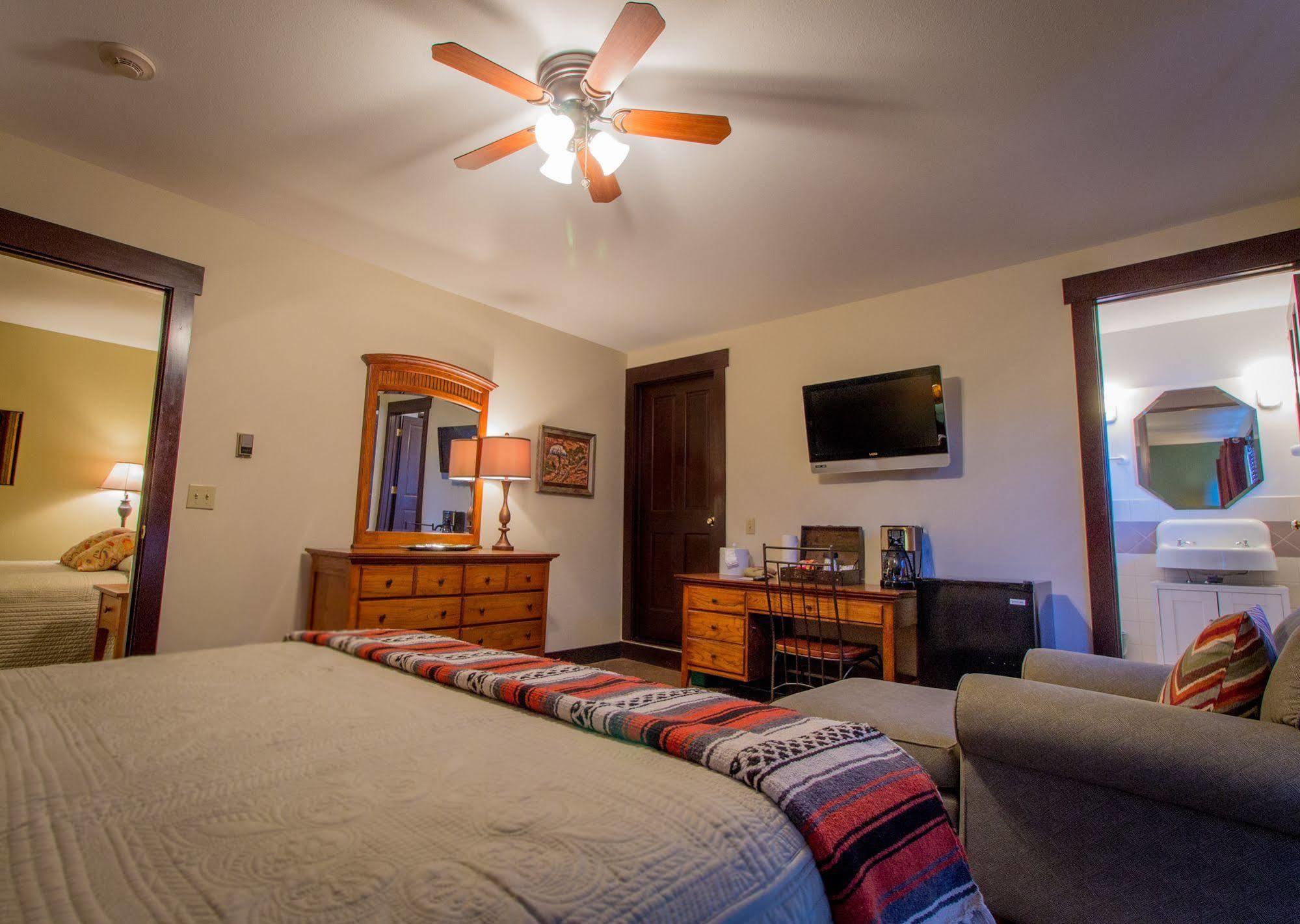 Marys Lake Lodge Mountain Resort And Condos استيس بارك المظهر الخارجي الصورة